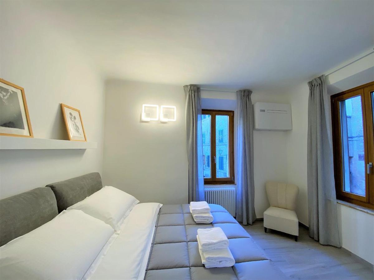 Casa Stella- A Due Passi Dal Corso Di Siena Apartment Exterior photo
